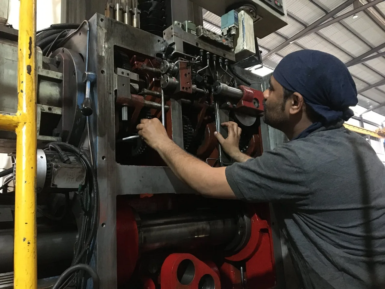 Makino CNC Machine Repair Services for High-Precision Manufacturing